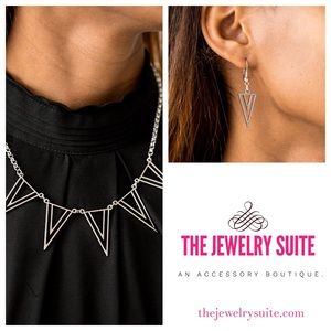 2/$6 • 4/$10 | Bite The Big One | Necklace Set